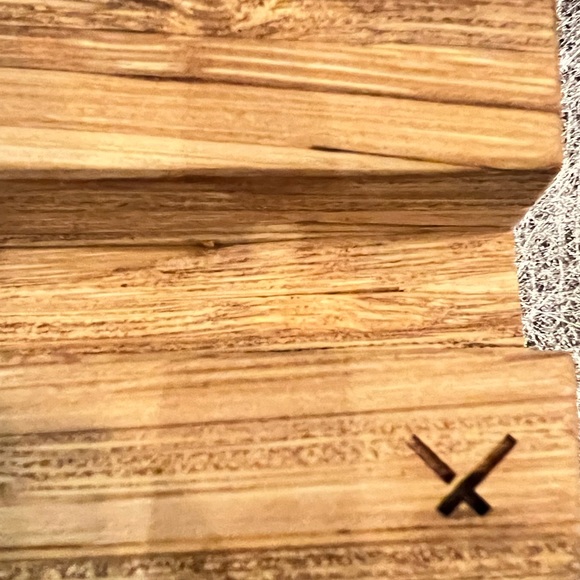 Tablet or phone stand handcrafted from recycled chopsticks NWT - Picture 3 of 9